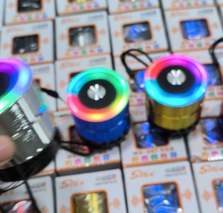 اسپیکر وستر WS887 Mini دارای نور rgb